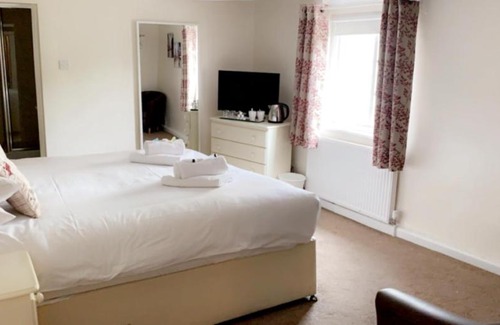 City Centre Bed & Breakfast | The Queens Head