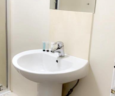 City Centre Bed & Breakfast | The Queens Head