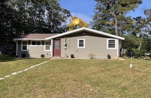 Wautoma Cottage | The quiet cottage on a large lot for privacy