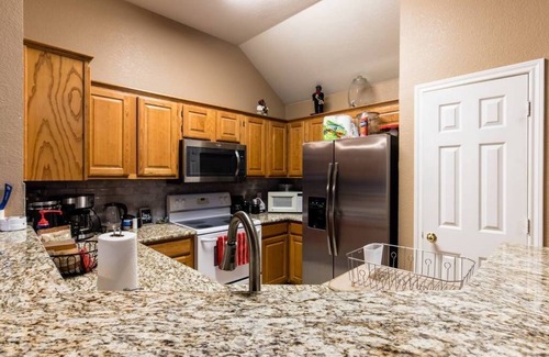 Denton House | The Quiet Getaway Near I-35/UNT/TWU!