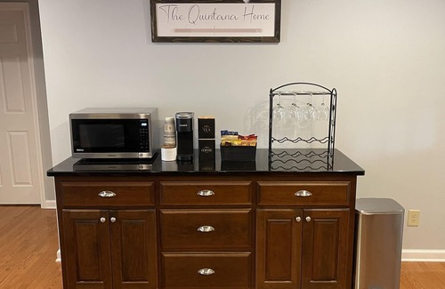 Dalton House | The Quintana Home - EV Charger, Pets, Long-Term