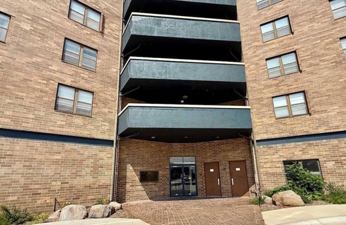North Central Omaha Apartment | The Ralston at Modern Heights