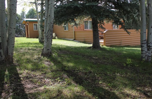 Hatch Cabin | The Ranch House river view on 280 acre Sevier River Ranch