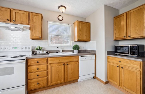 Trouville House | The Ranch Place -3 bd 2 bth single family home near New Albany, Columbus, Easton