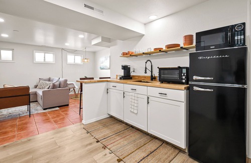 Rustic Hills Apartment | The Recharge-2 bedroom unit with in-unit washer & dryer, large TV, & kitchenette