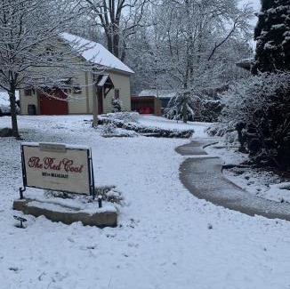 Queenston Bed & Breakfast | The Red Coat