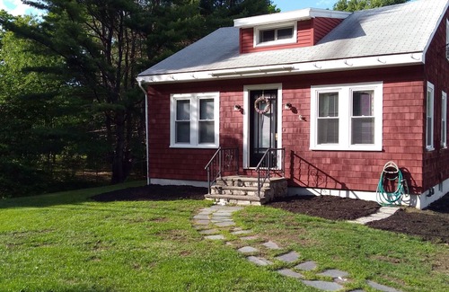 Biddeford Cottage | The Red Cottage on Pool Street (Rte.9) Biddeford, Maine