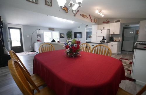Conneaut Lake House | The Red Haven at Conneaut Lake