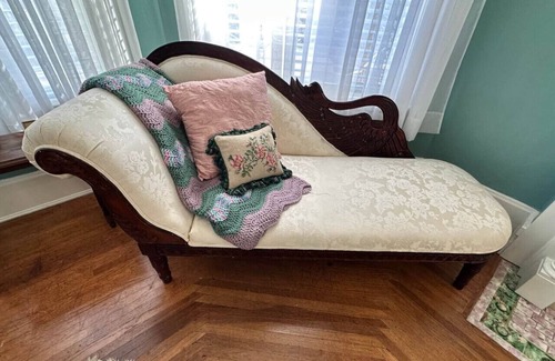 Guthrie Bed & Breakfast | The Redbud Room at The Judges Chambers