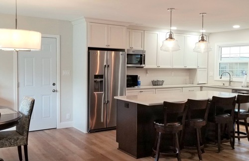 Neenah House | The Reed House is a home away from home located in a quite neighborhood.