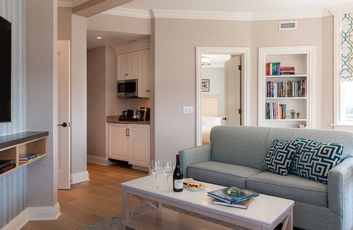 Stone Harbor Hotel | The Reeds at Shelter Haven