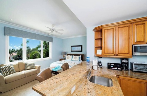 Grace Bay House | The Regent Grand 3BR Rental
