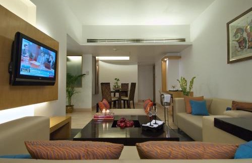 Vashi Hotel | The Regenza By Tunga