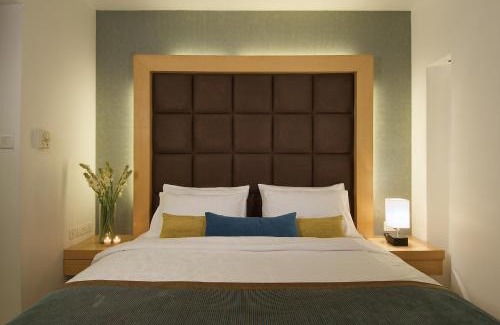 Vashi Hotel | The Regenza By Tunga