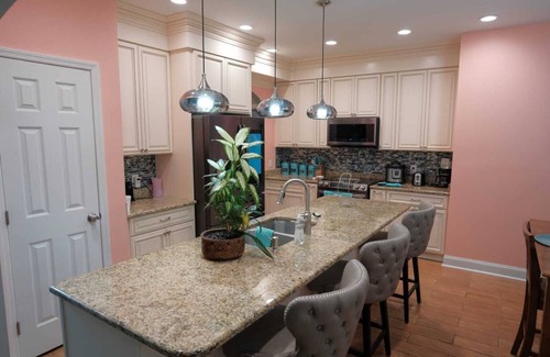 Fleming House | The Relaxation GetawaynSleeps 10 4 bedrooms 3.5 baths