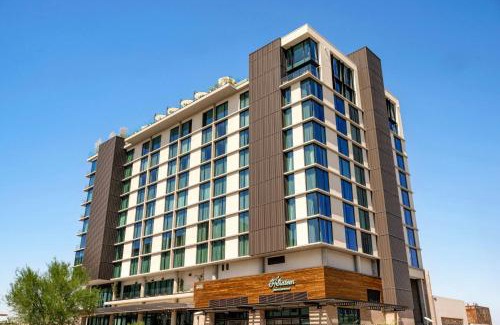 Entertainment District Hotel | The REMI Scottsdale, Autograph Collection