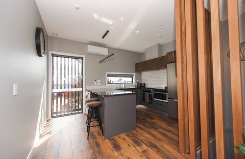 Fitzroy Apartment | The Residence Fitzroy - 2 bedroom Apartment - Sky Tv (Apt 6)