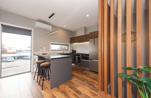 Fitzroy Apartment | The Residence Fitzroy - 3 bedroom Apartment - Sky Tv (Apt 3)
