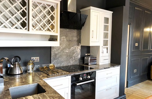 North Shore Apartment | The Residence Suite Sasco Apartments