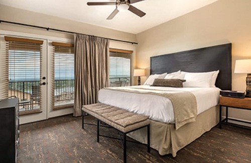 Marble Falls Resort | The resort is breathtaking in all directions!
