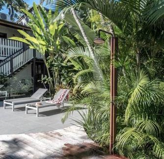 Noosa Heads House | ‘The Rest’ Stunning Noosa Family Beach Cottage