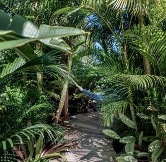 Noosa Heads House | ‘The Rest’ Stunning Noosa Family Beach Cottage