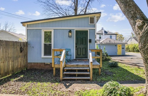 Rock Hill House | The Restful Retreat | 1Bed/1Bth Home | King Bed | Luxury Bath