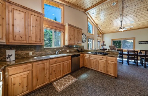 Shaver Lake Cabin | The Restful Rose ~ Fireside Vibes + AC Comfort