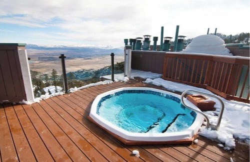 Tahoe Village Resort | The Ridge Sierra