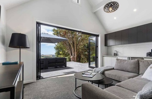 Mangawhai Villa | The Ridge Villa 1 – Private Escape with Infrared Sauna