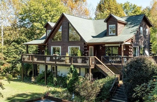 Rutherfordton House | The Ridgetop Getaway