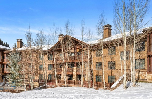 Aspen Condo | The Ritz-Carlton Club | Two-Bedroom WR Residence 2305, Ski-in & Ski-out Resort in Aspen Highlands
