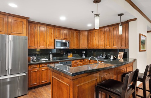Aspen Condo | The Ritz-Carlton Club | Two-Bedroom Residence Float 2, Ski-in & Ski-out Resort in Aspen Highlands