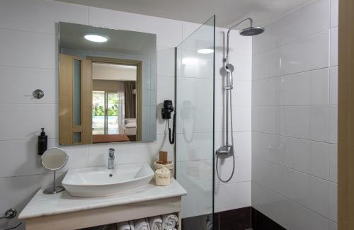 Almyros Hotel | The River Suites Adults Only-A Seaside Experience
