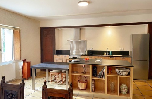 Couture-sur-Loir Cottage | The Ronsard Mill: Spacious house, garden, and Loir view - 8 people