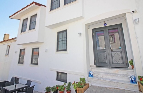 Bozcaada Bed & Breakfast | The Room At Famous Bozcaada Island+Breakfast+Wi-Fi