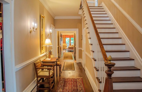 Clinton Apartment | The Rose Room - Charming Private Room w/Ensuite Bath in Historic Downtown Home
