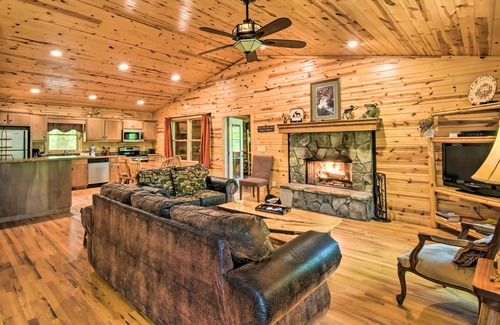 Helen Cabin | ‘The Round About’ at Sautee Mountain Retreat!