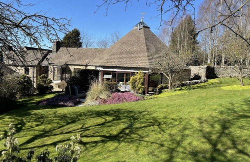 Rowsley House | The Round House - Indoor pool, large gardens, just 3 miles from Chatsworth House