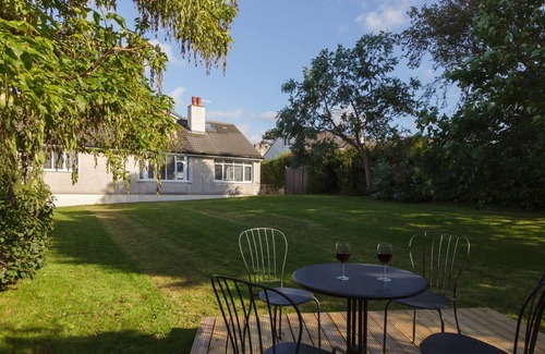 Kirkmichael Cottage | The Rowans - a holiday cottage that sleeps 9 guests in 4 bedrooms
