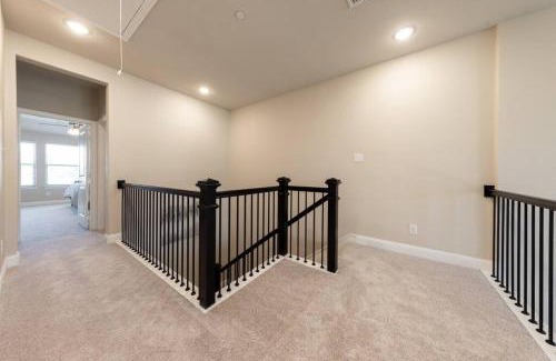McKinney House | The Rowhouse Gym Mancave 2bed Pet Friendly