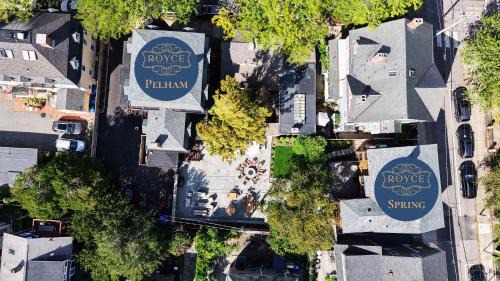 Newport House | The Royce on Spring - High-End Family Getaway in Newport