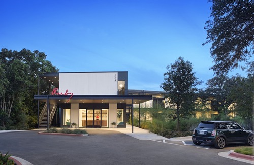 Round Rock Original Plat Hotel | The Ruby Hotel