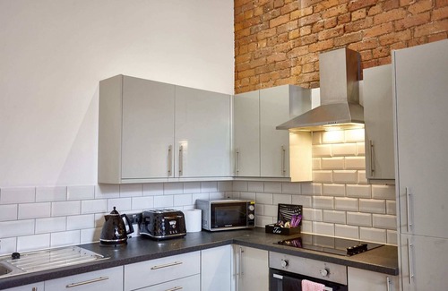 Manchester Apartment | The Ruby Suite Summar