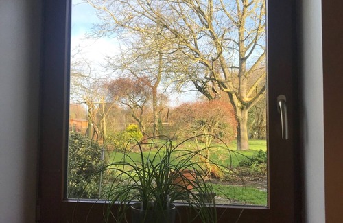 Rumegies House | The Rucher gite welcomes you to an old farmhouse on the Belgian border.