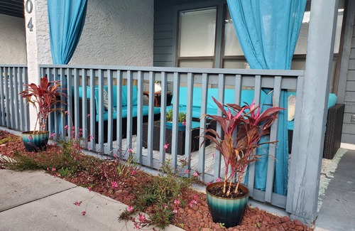 El Centro Beach Condo | The Salty Mermaid-3 Minute walk to Beach/Pool