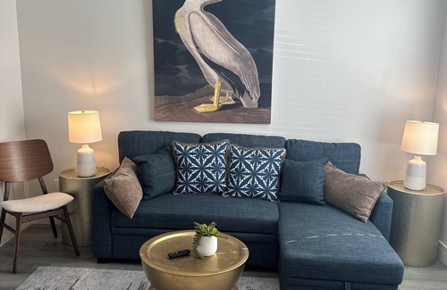 Ozona Villa | The Salty Pelican on the Pinellas Trail