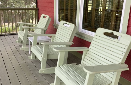 Steinhatchee House | The Salty Siren- Steinhatchee Landing Resort Sleeps 9 -New High Speed Internet