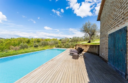 Umbertide House | The Sanctuary by Caimeli Guesthouse