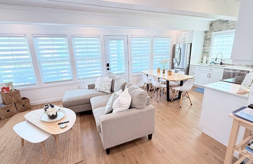 Port Franks House | The Sand Dollar Beach House